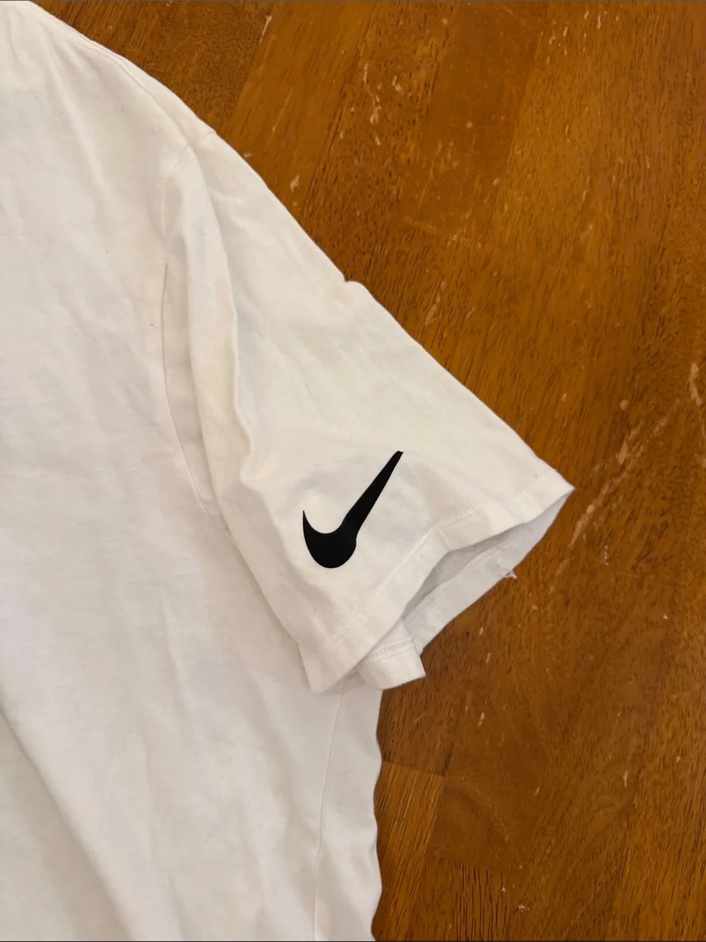 Nike White Short Sleeve Tee with Black Eagle Graphic xxl